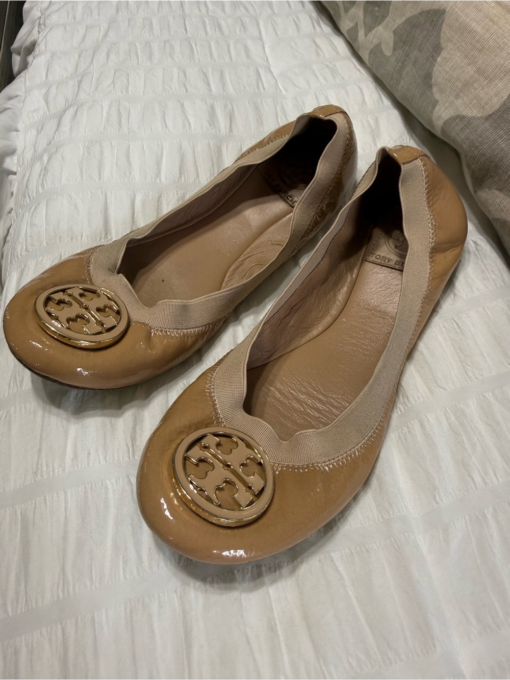 Tory Burch Nude Tan Patent Logo Ballet Flats